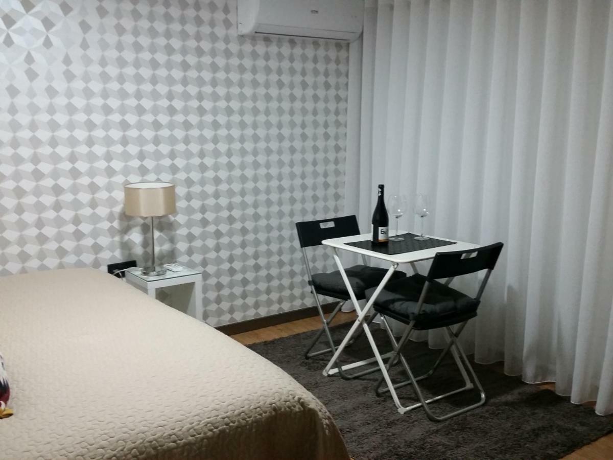 Next To The Airport Apartment Moreira  ภายนอก รูปภาพ